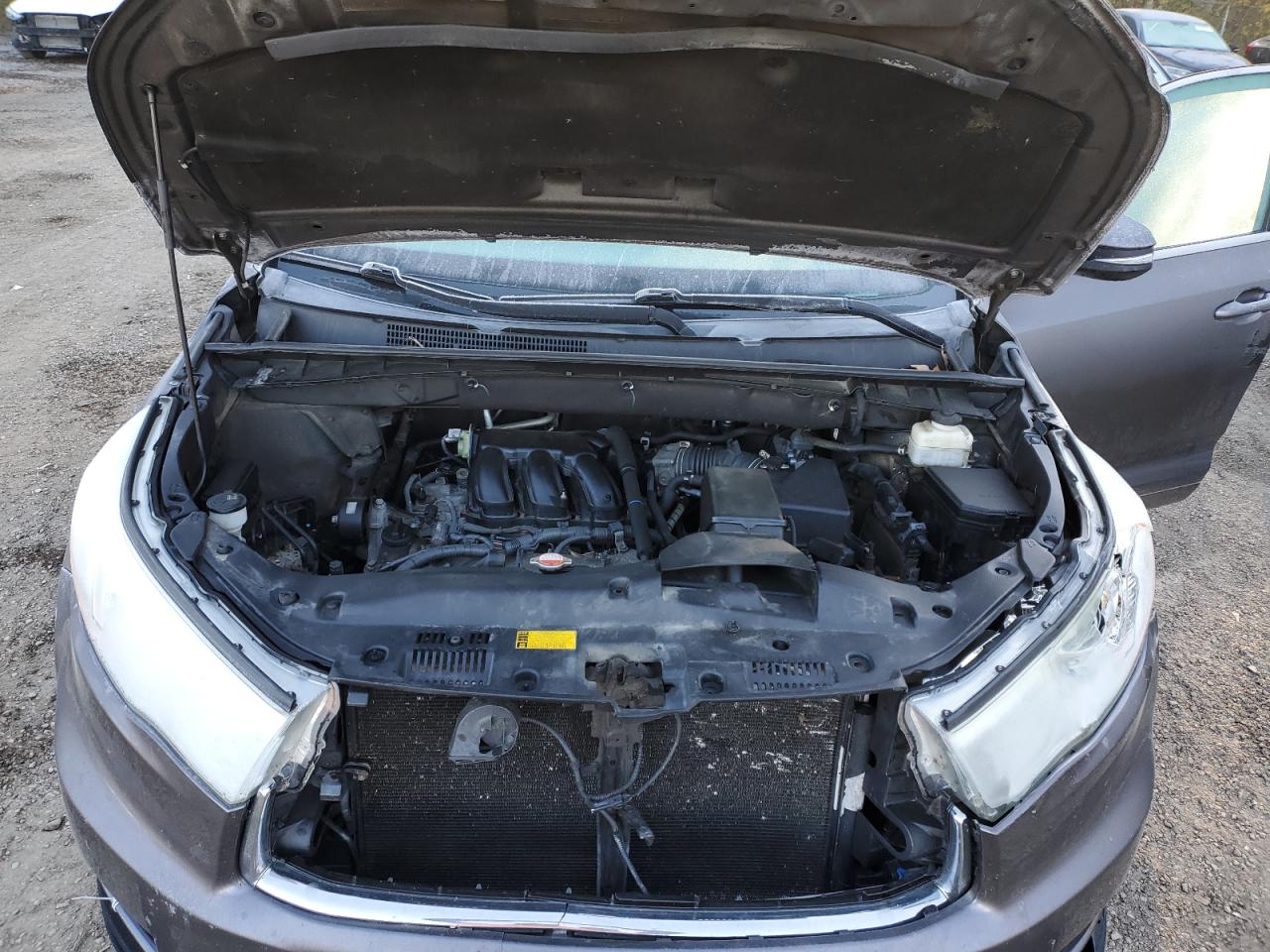 TOYOTA HIGHLANDER XLE