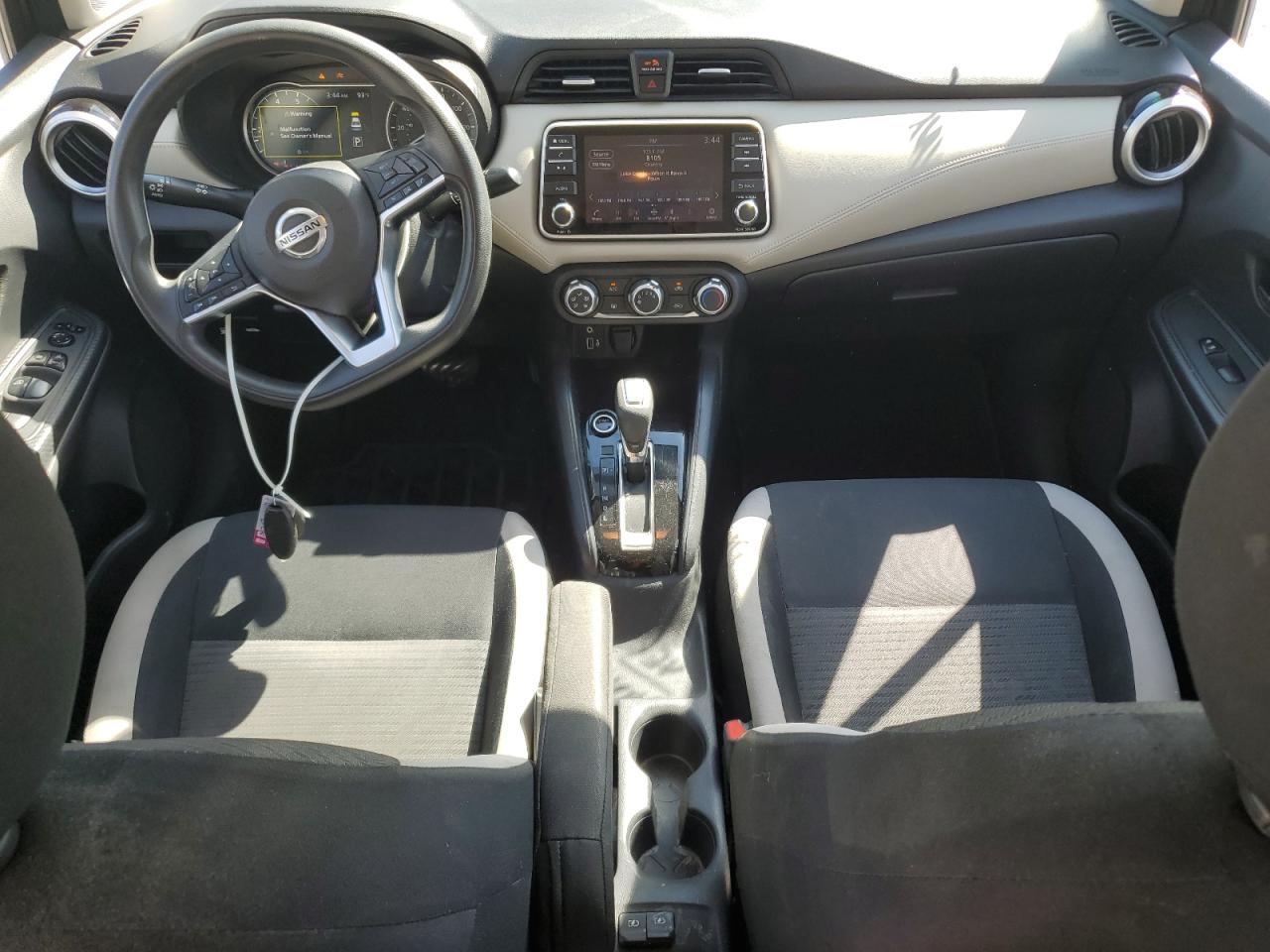 NISSAN VERSA SV