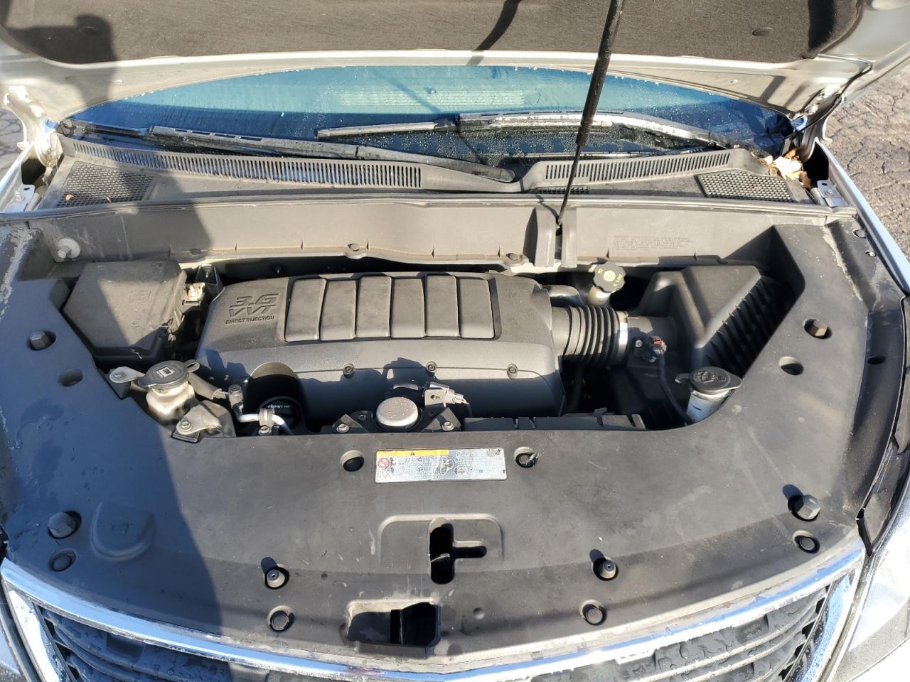 CHEVROLET TRAVERSE LS