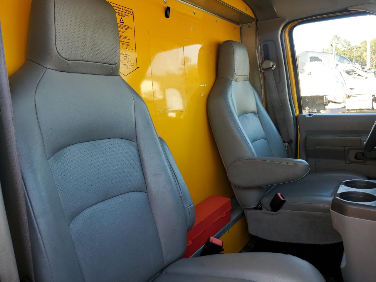 FORD ECONOLINE E350 SUPER DUTY CUTAWAY VAN