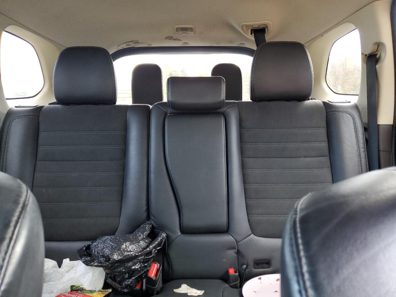 MITSUBISHI OUTLANDER SE