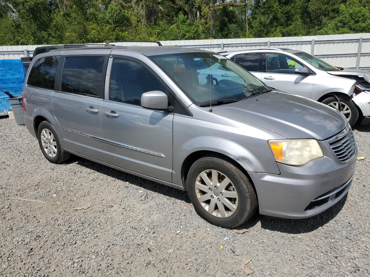 CHRYSLER TOWN & COUNTRY TOURING