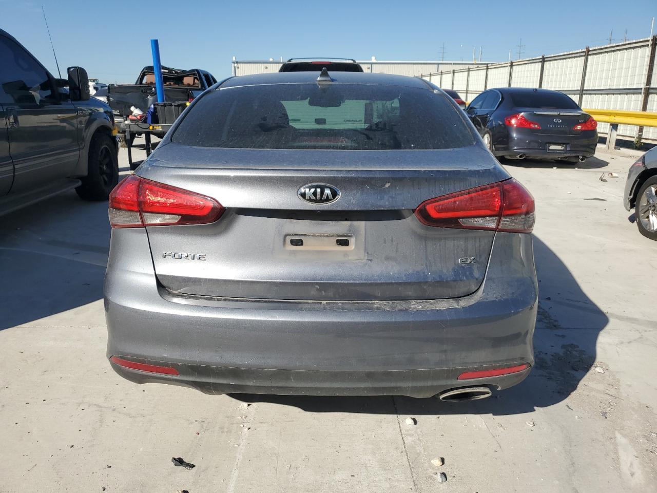 KIA FORTE EX