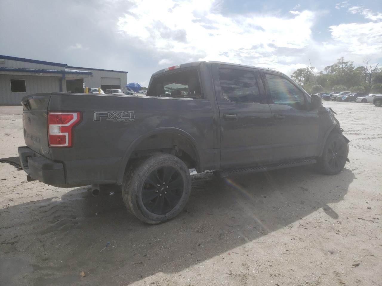 FORD F-150 SUPERCREW