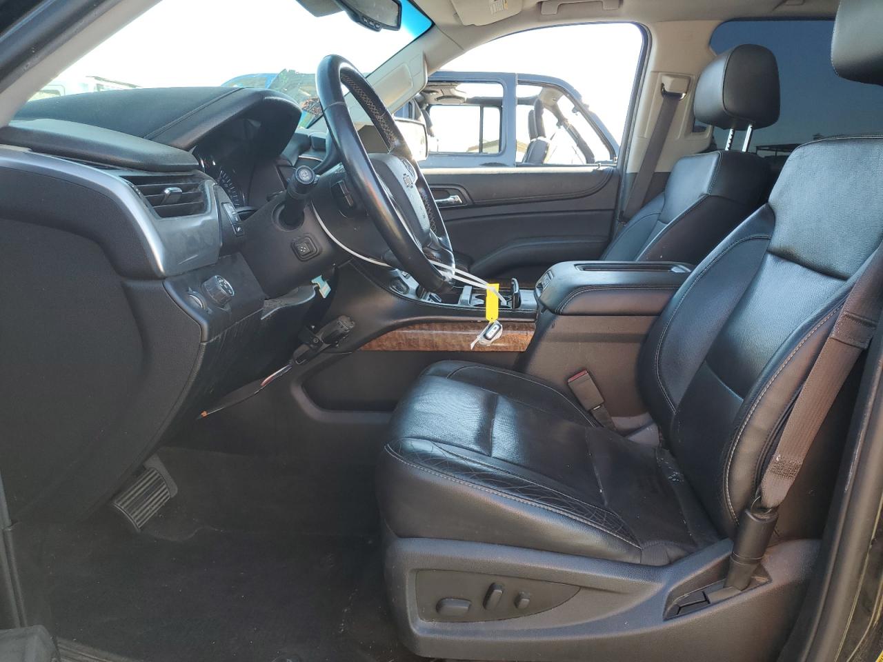 CHEVROLET SUBURBAN C1500 LTZ