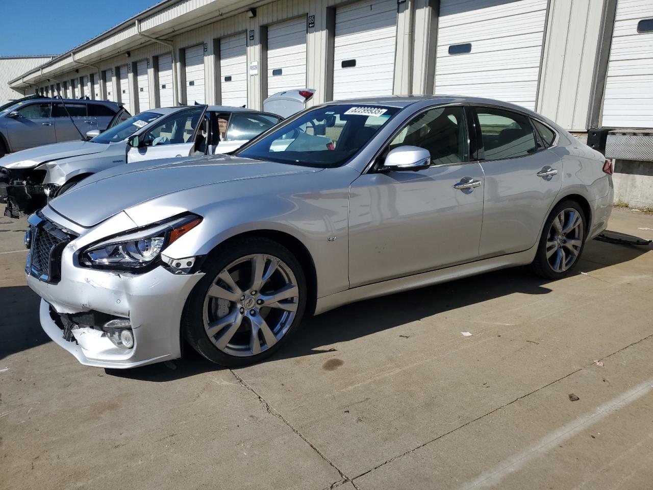 INFINITI Q70 3.7 LUXE