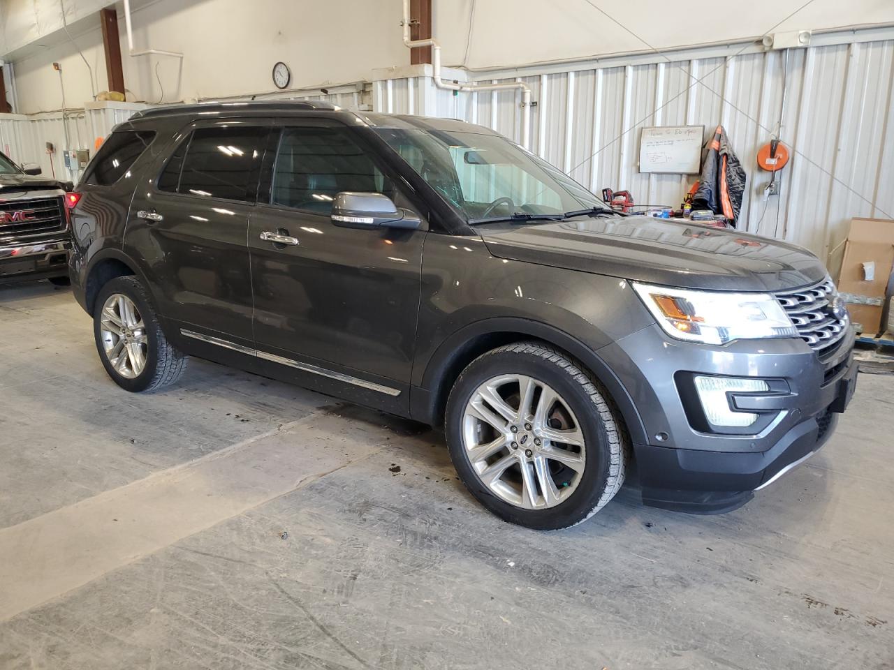 FORD EXPLORER LIMITED