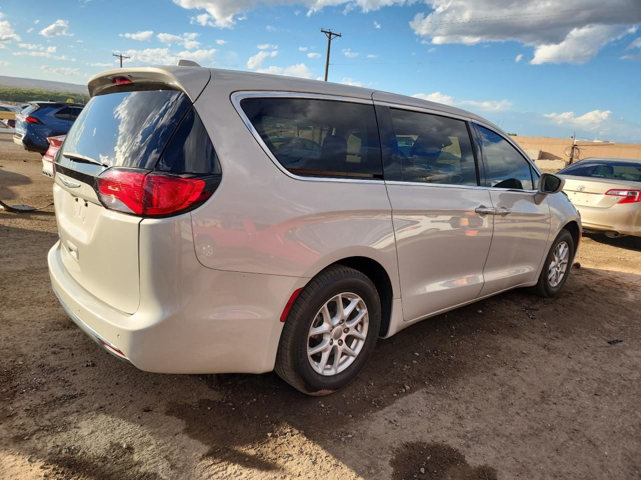 CHRYSLER PACIFICA TOURING