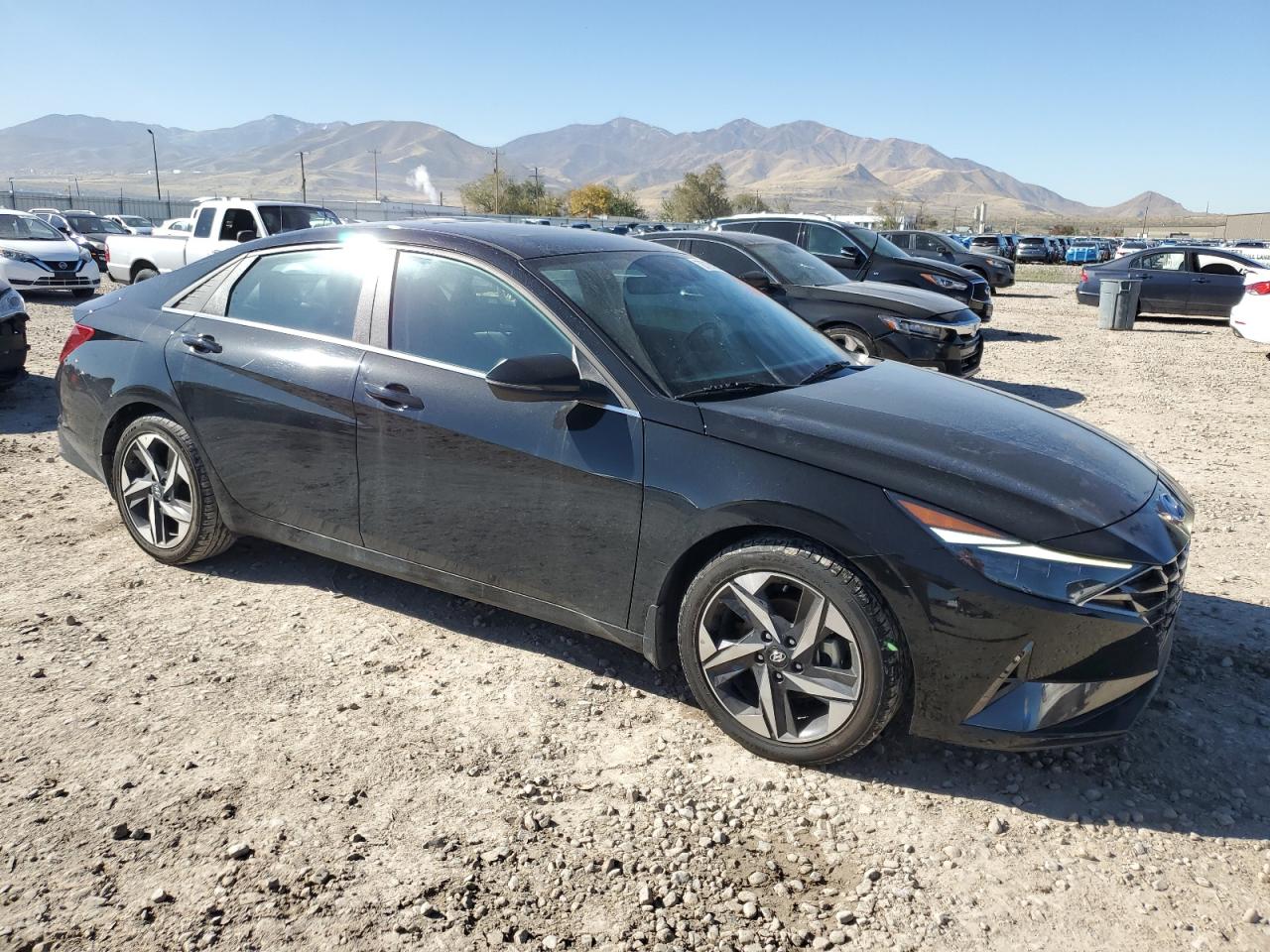 HYUNDAI ELANTRA LIMITED