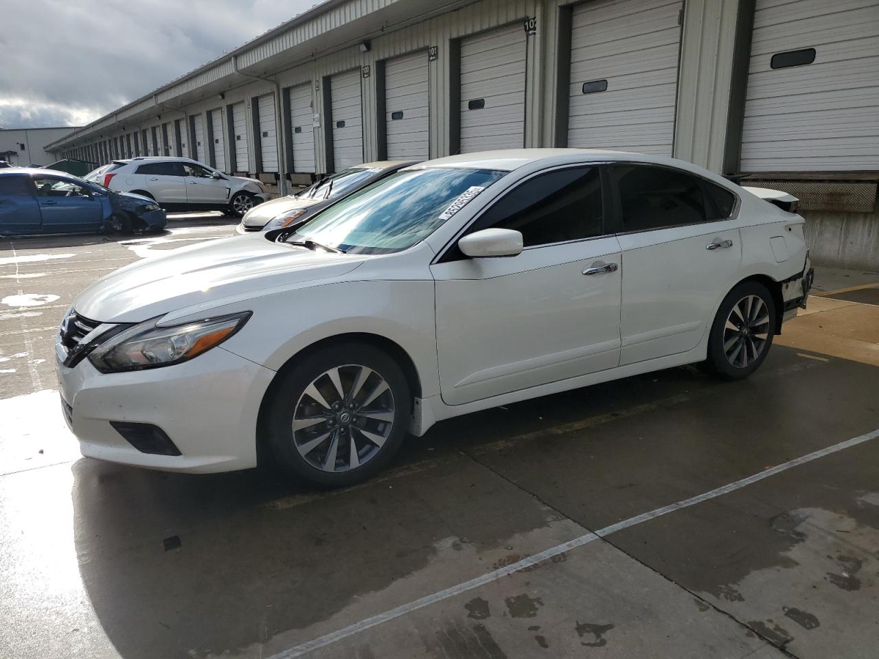  Salvage Nissan Altima