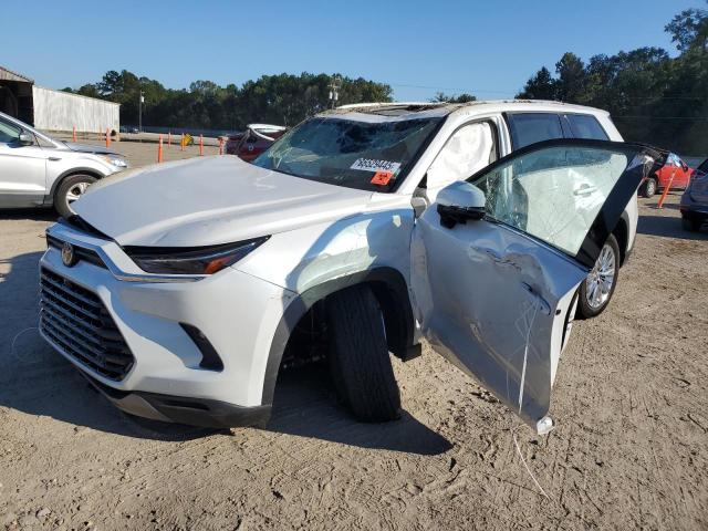 Global Auto Auctions: 2025 TOYOTA GRAND HIGH