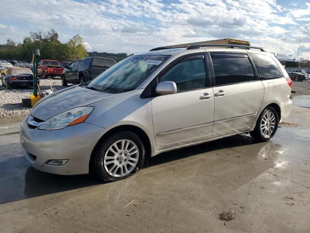 Global Auto Auctions: 2007 TOYOTA SIENNA XLE