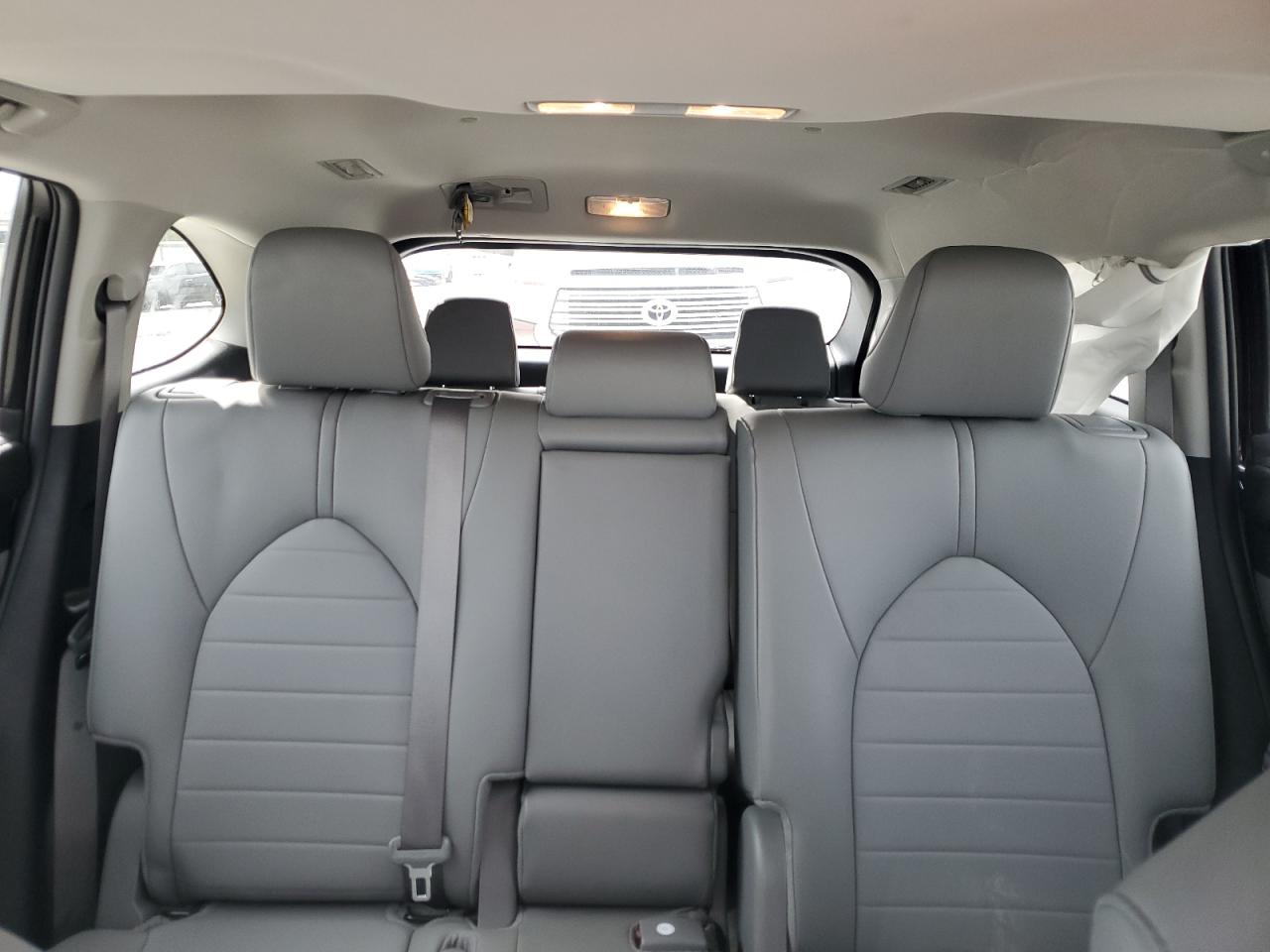 TOYOTA HIGHLANDER LE