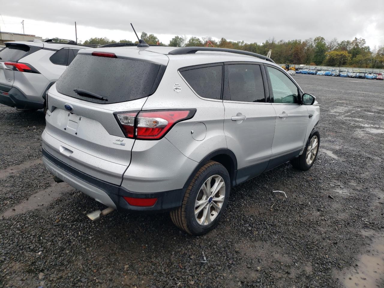 FORD ESCAPE SE
