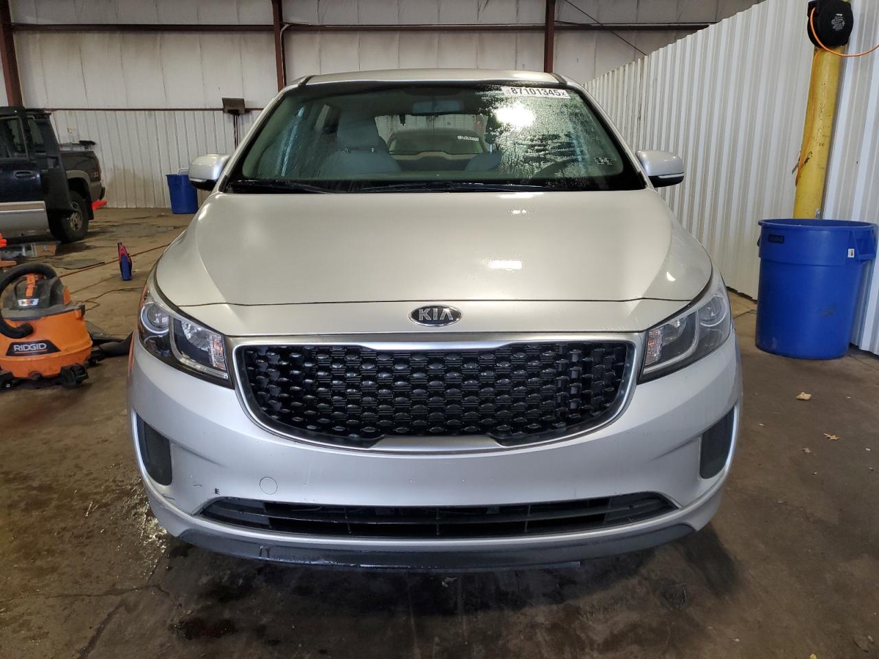KIA SEDONA L