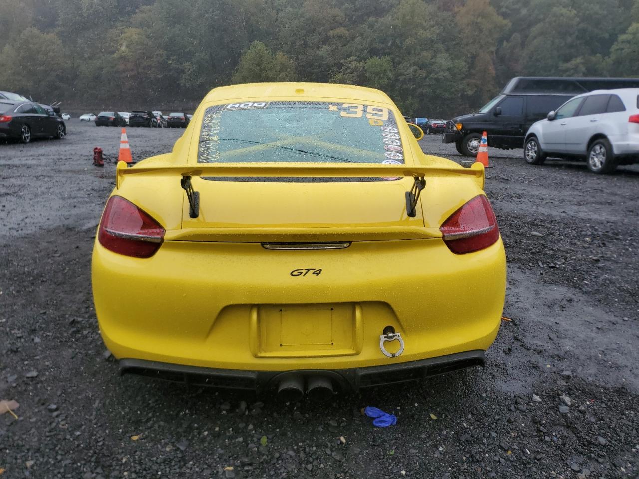 PORSCHE CAYMAN GT4