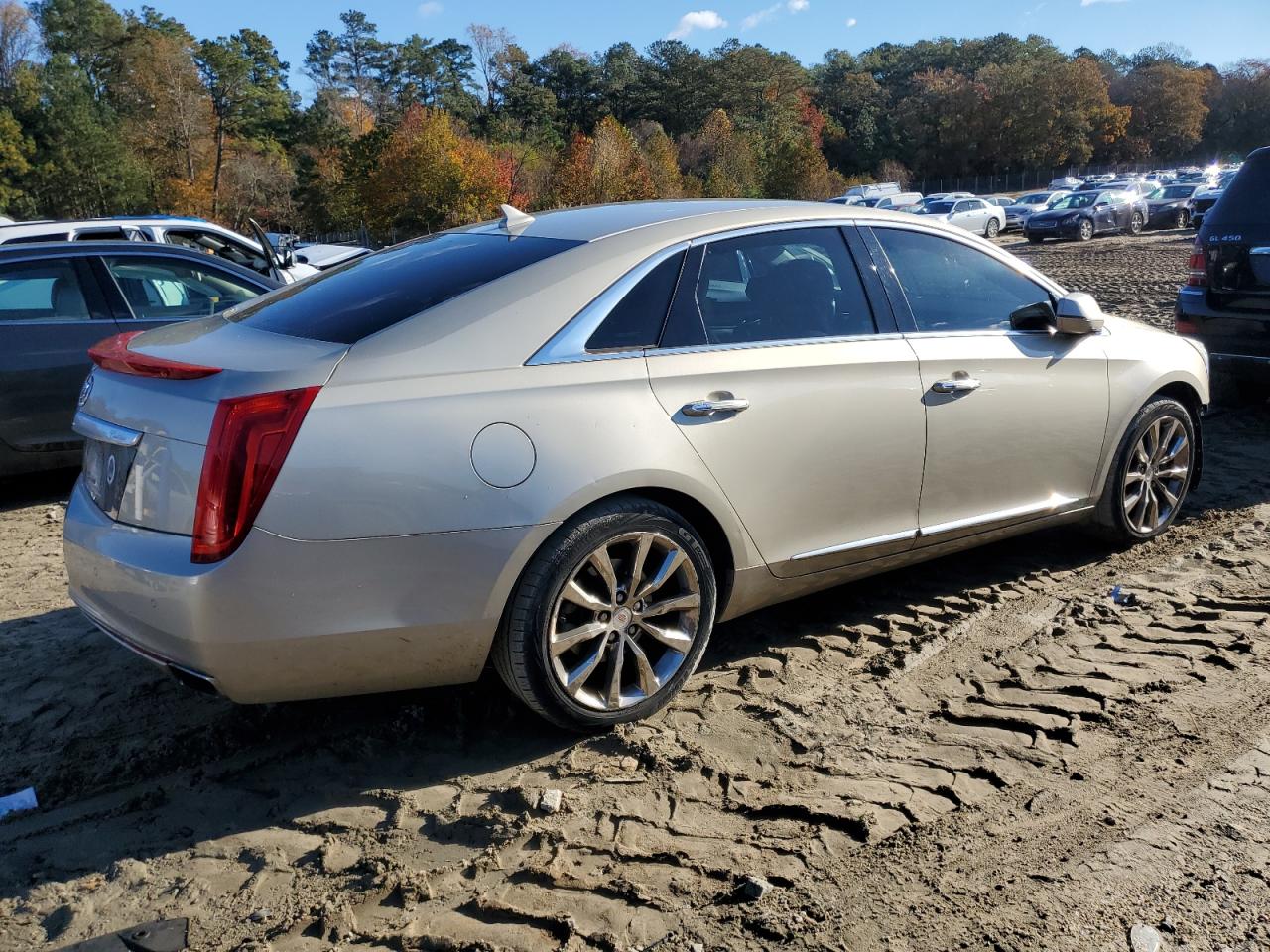 CADILLAC XTS LUXURY COLLECTION