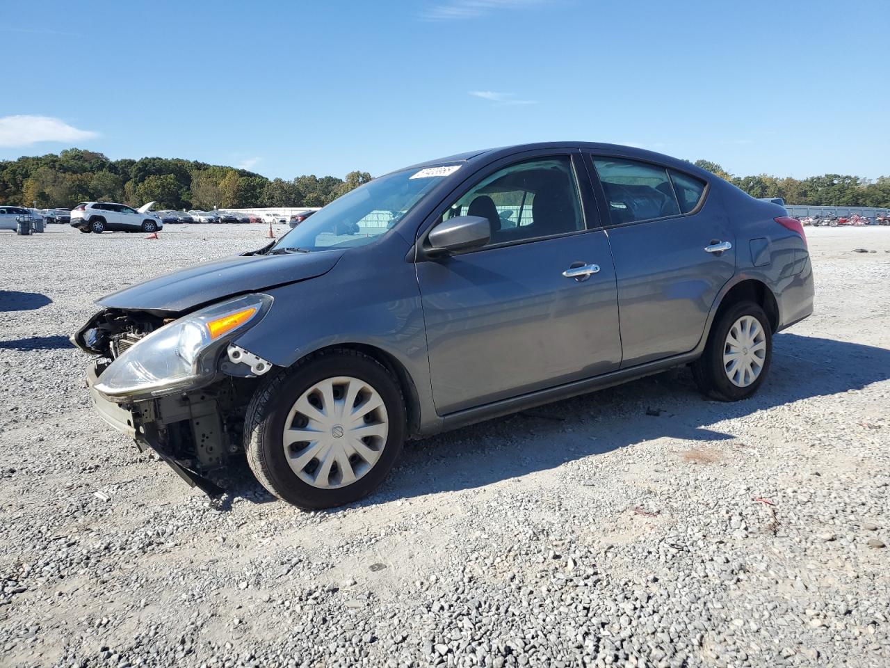 NISSAN VERSA S