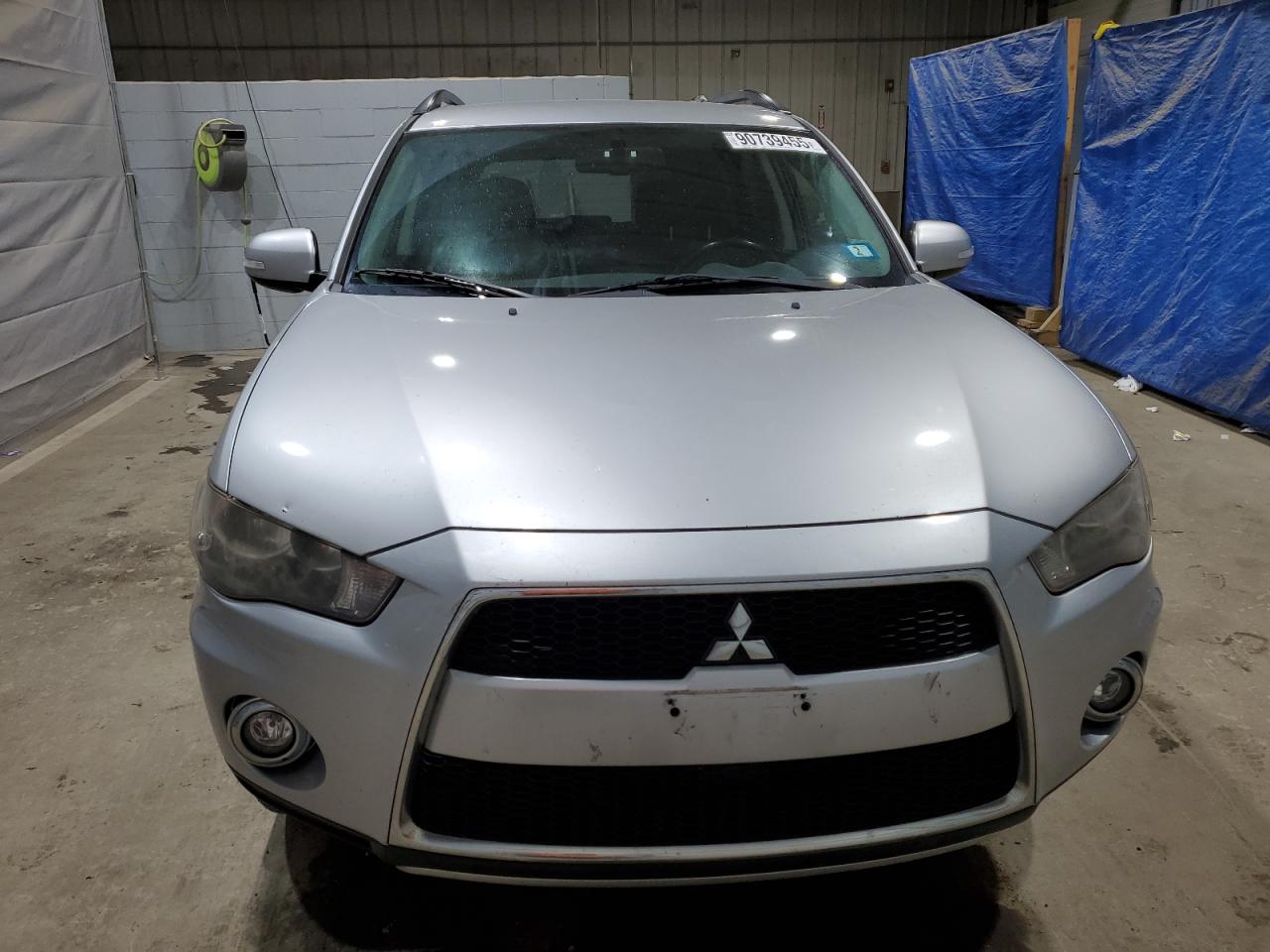 MITSUBISHI OUTLANDER SE