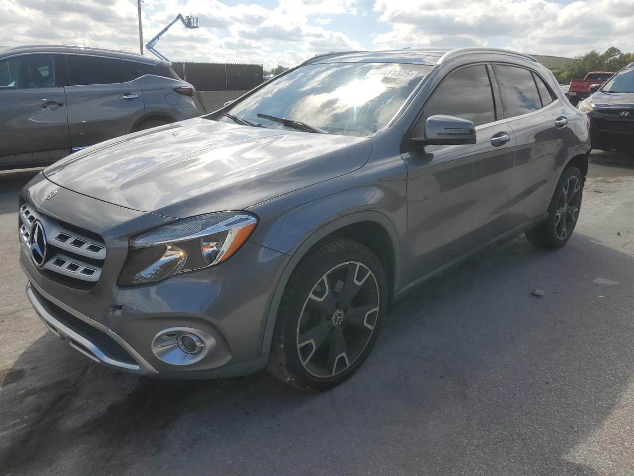 MERCEDES-BENZ GLA-CLASS 250