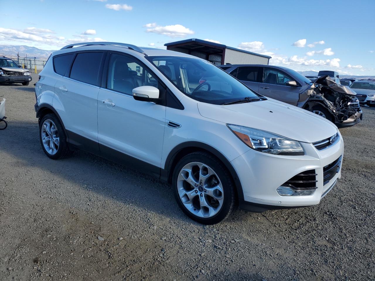 FORD ESCAPE TITANIUM