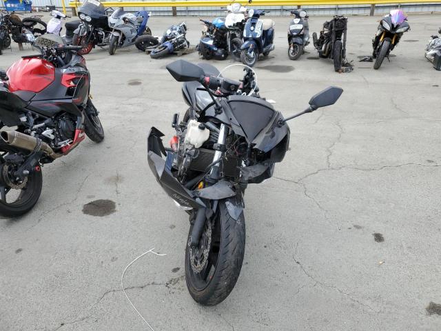 KAWASAKI EX650 C 2011 JKAEXEC16BDA69514 photo #3