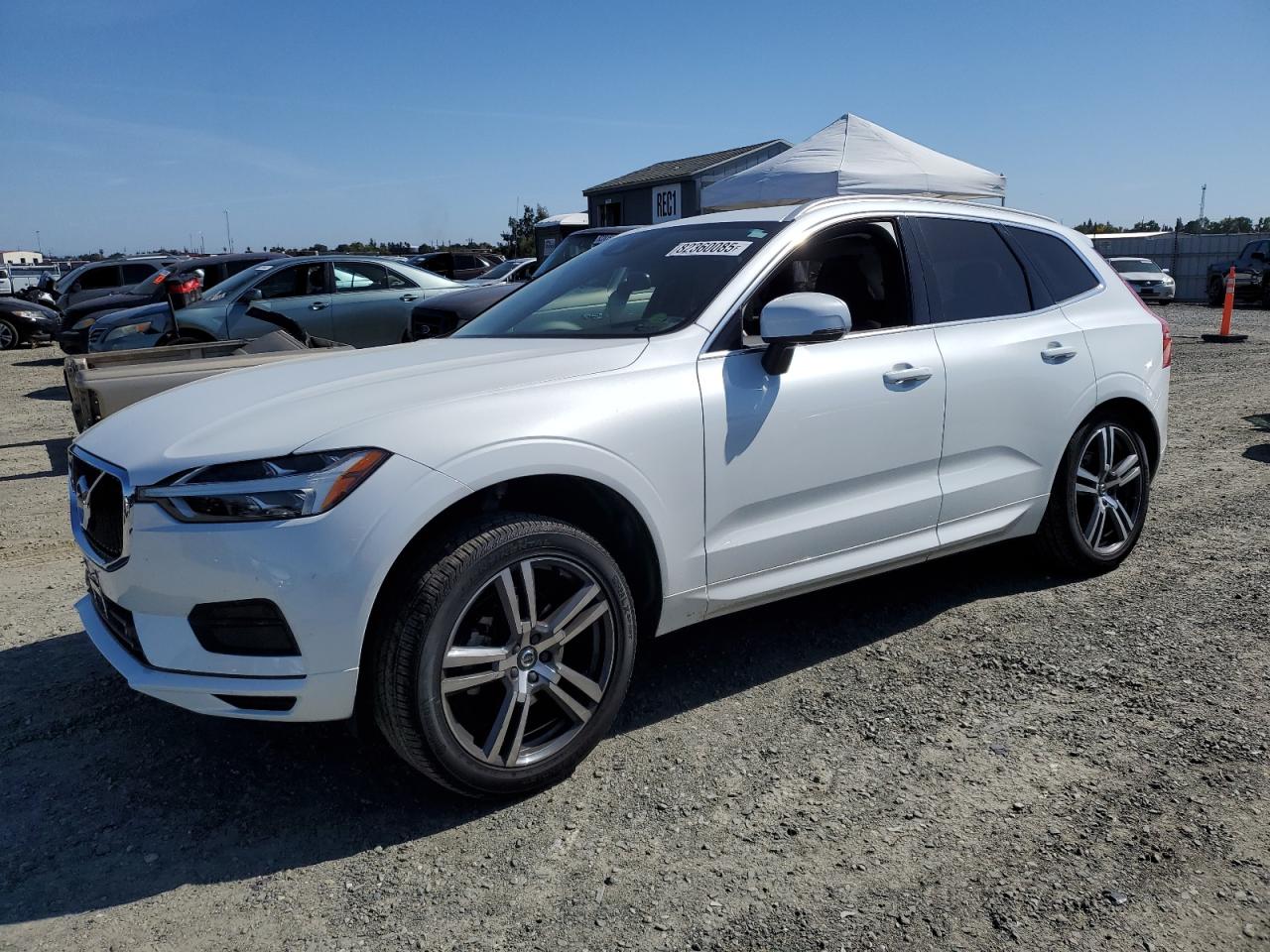 VOLVO XC60 T5 MOMENTUM