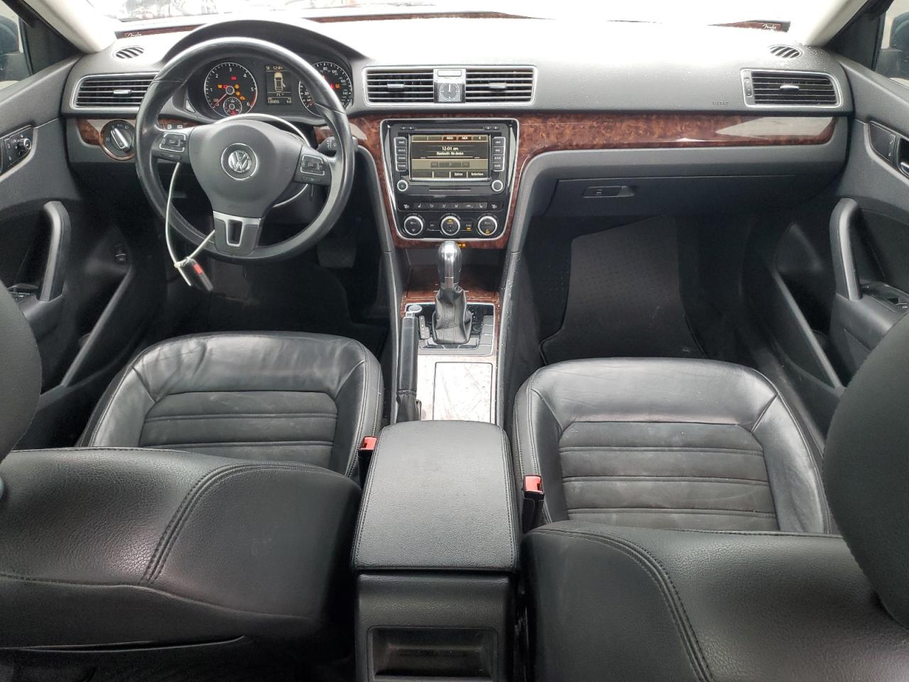 VOLKSWAGEN PASSAT SEL