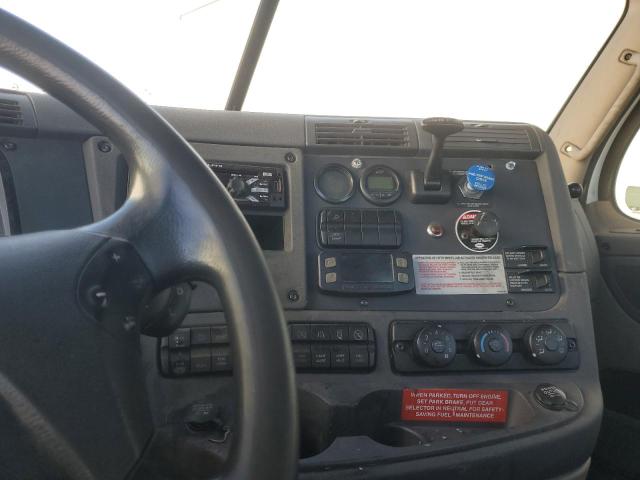 2015 FREIGHTLINER CASCADIA 1 #3303825428