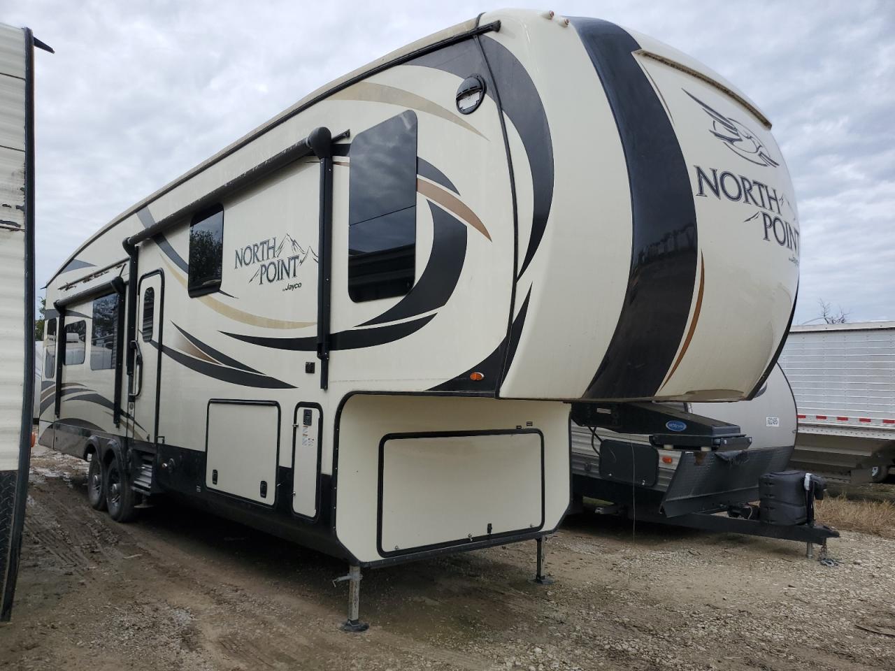 Lot #3281750954 2017 JAYCEE NORTH POIN