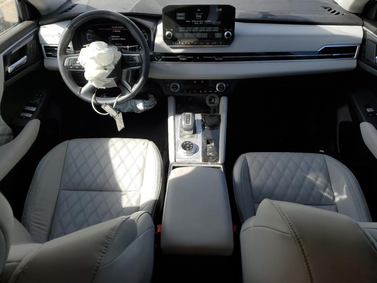 MITSUBISHI OUTLANDER SEL