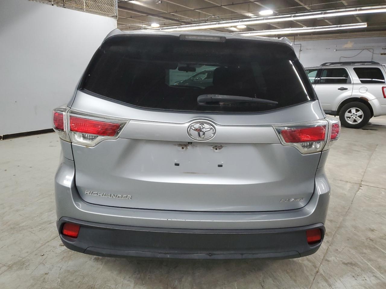 TOYOTA HIGHLANDER LE