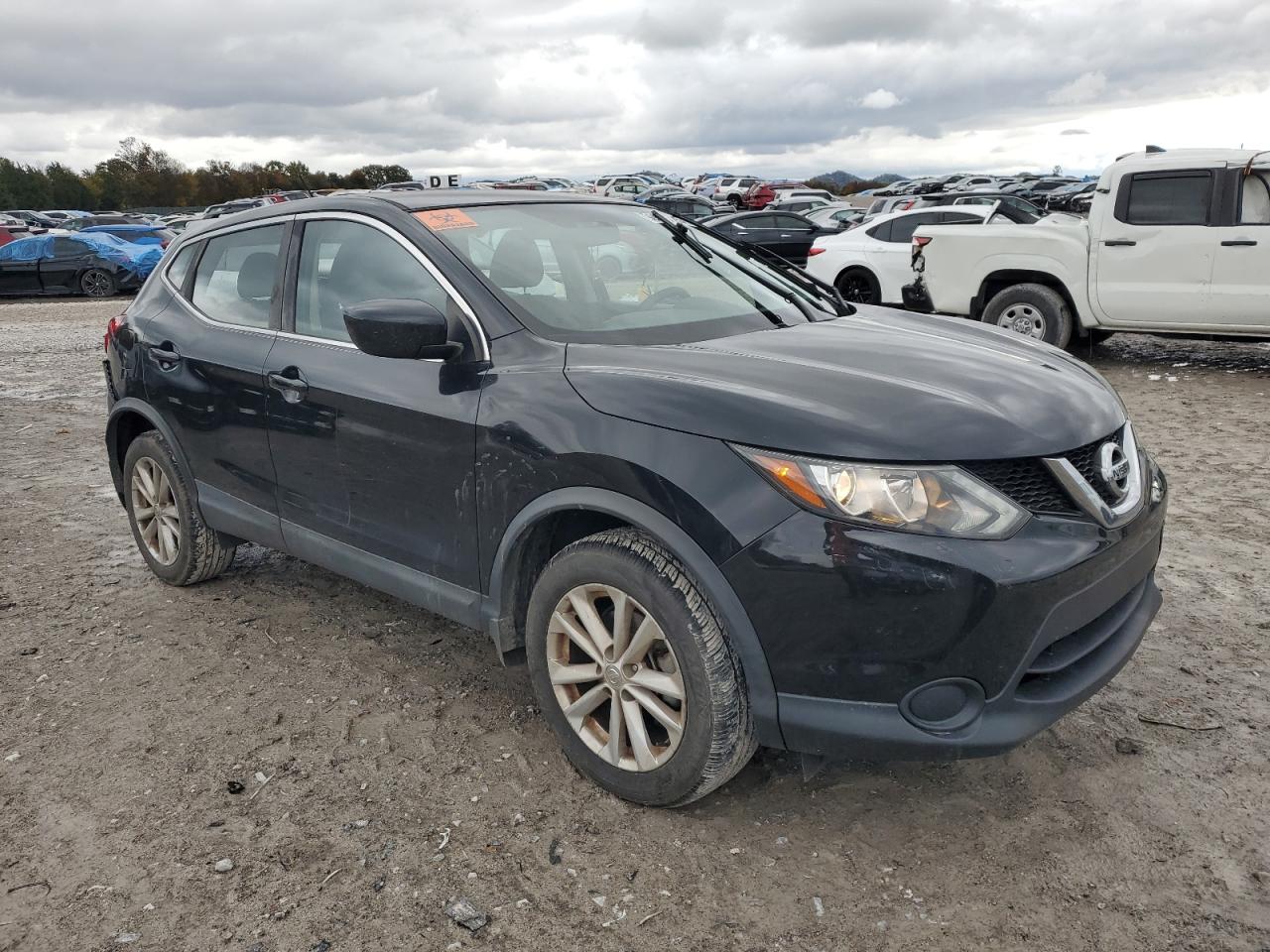 NISSAN ROGUE SPORT S