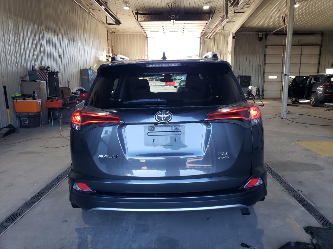 TOYOTA RAV4 XLE