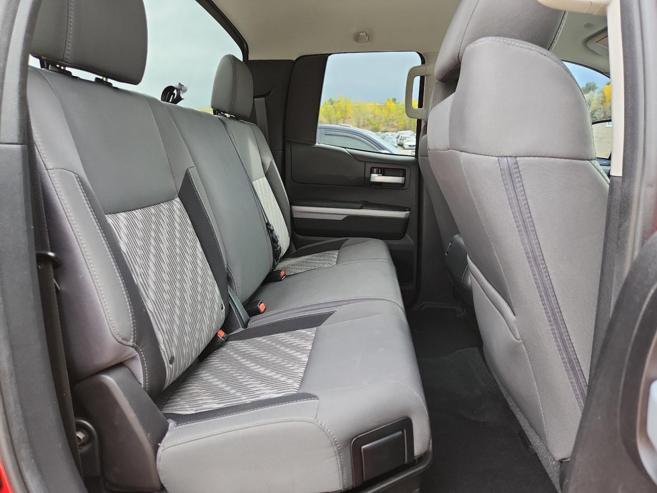 TOYOTA TUNDRA DOUBLE CAB SR