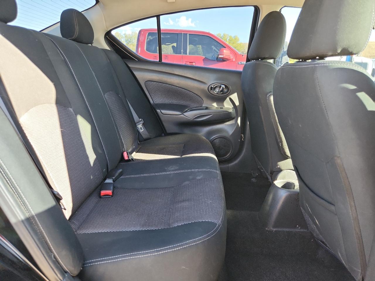 NISSAN VERSA S
