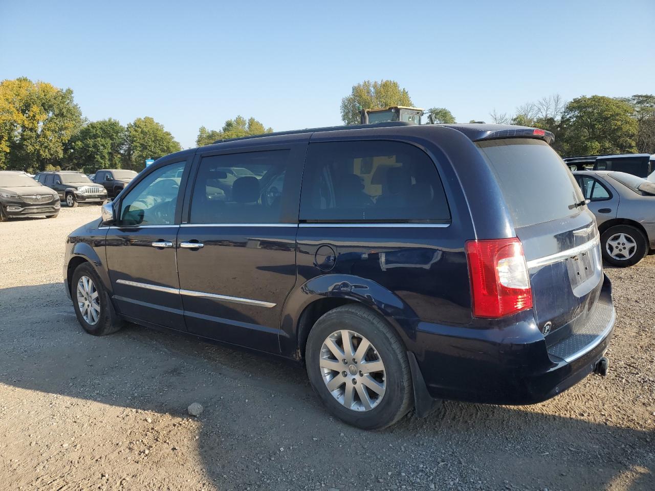 CHRYSLER TOWN & COUNTRY TOURING L