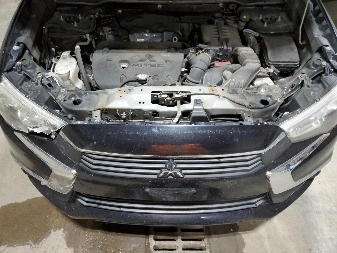 MITSUBISHI OUTLANDER ES