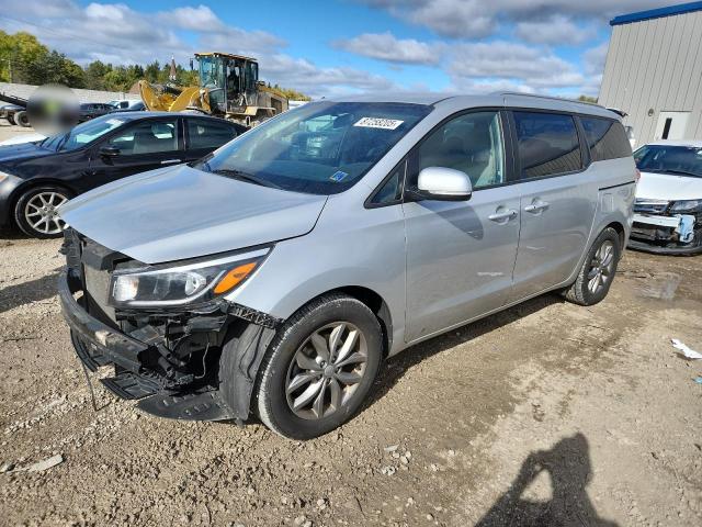 KIA SEDONA LX
