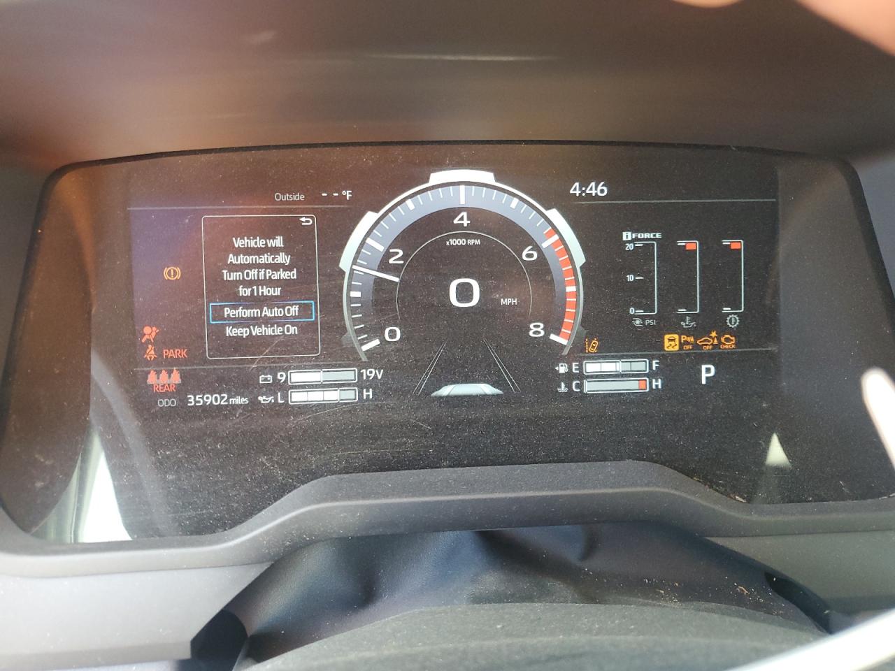 TOYOTA TUNDRA CREWMAX PLATINUM