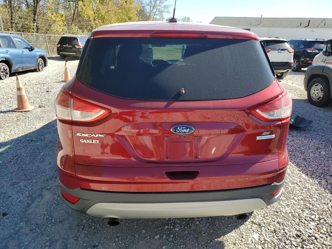 FORD ESCAPE SE