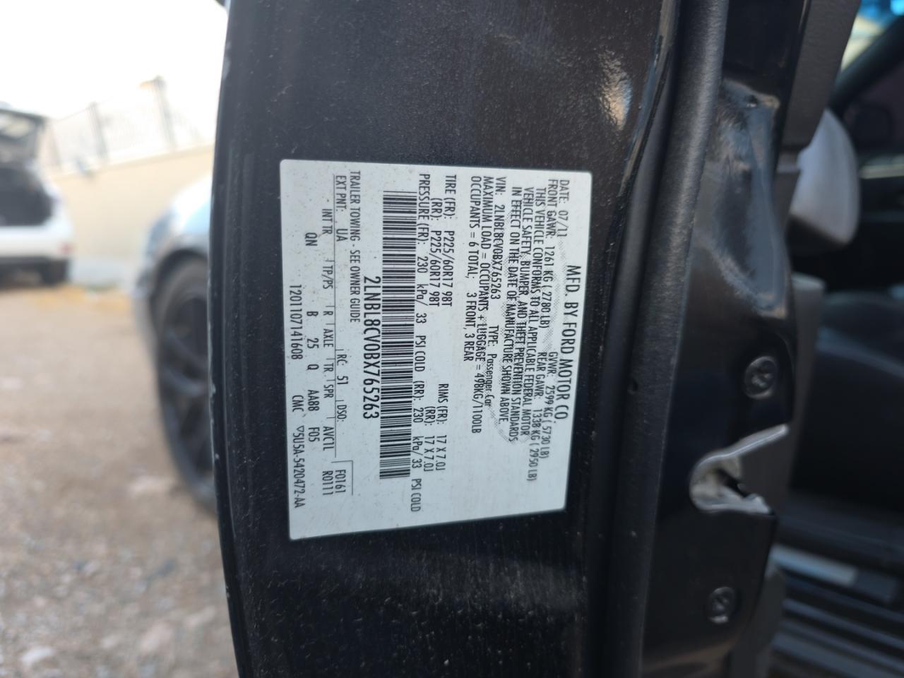 LINCOLN TOWN CAR SIGNATURE LIMITED