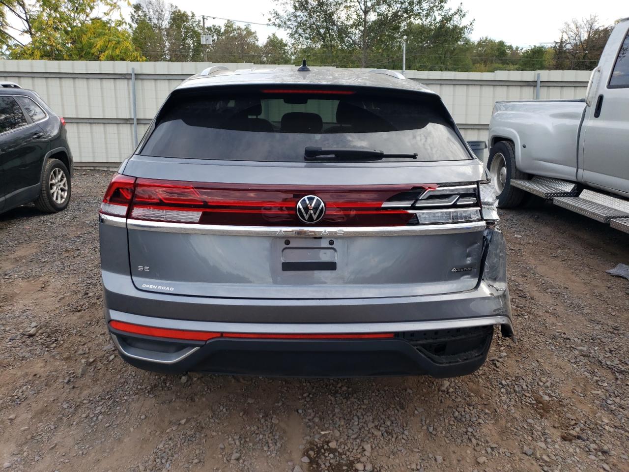 VOLKSWAGEN ATLAS CROSS SPORT SE