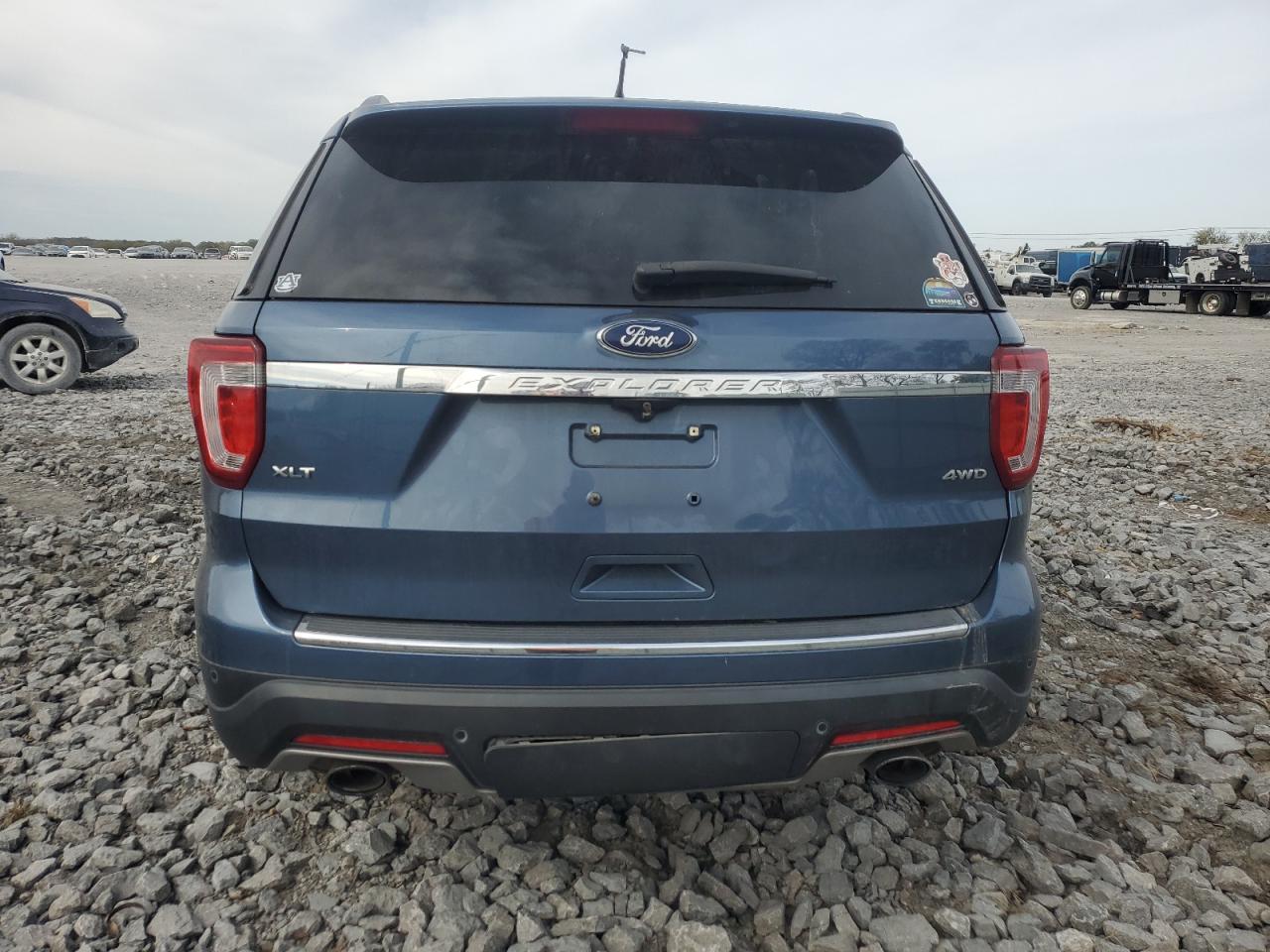 FORD EXPLORER XLT