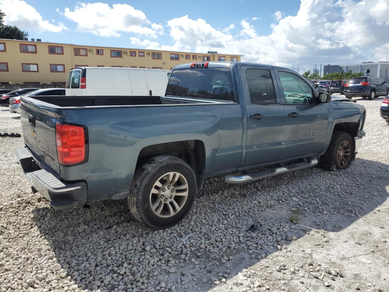 CHEVROLET SILVERADO C1500 LT