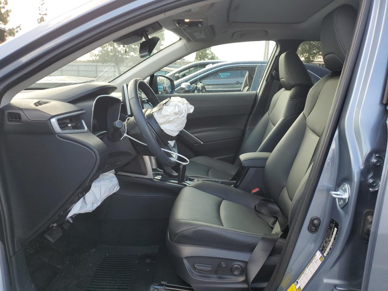 TOYOTA COROLLA CROSS XLE