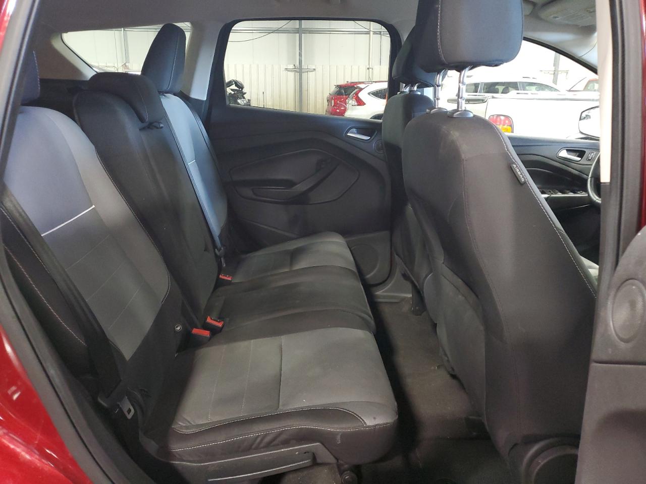 FORD ESCAPE SE