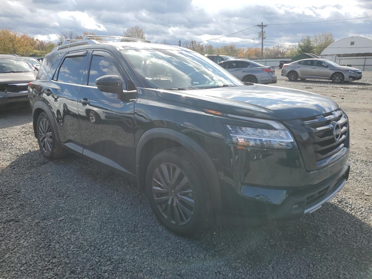 NISSAN PATHFINDER SL