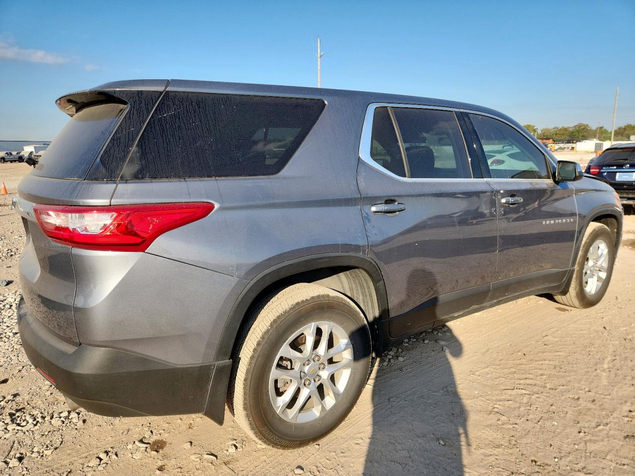 CHEVROLET TRAVERSE LS