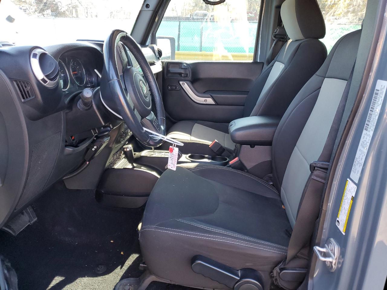 JEEP WRANGLER SAHARA